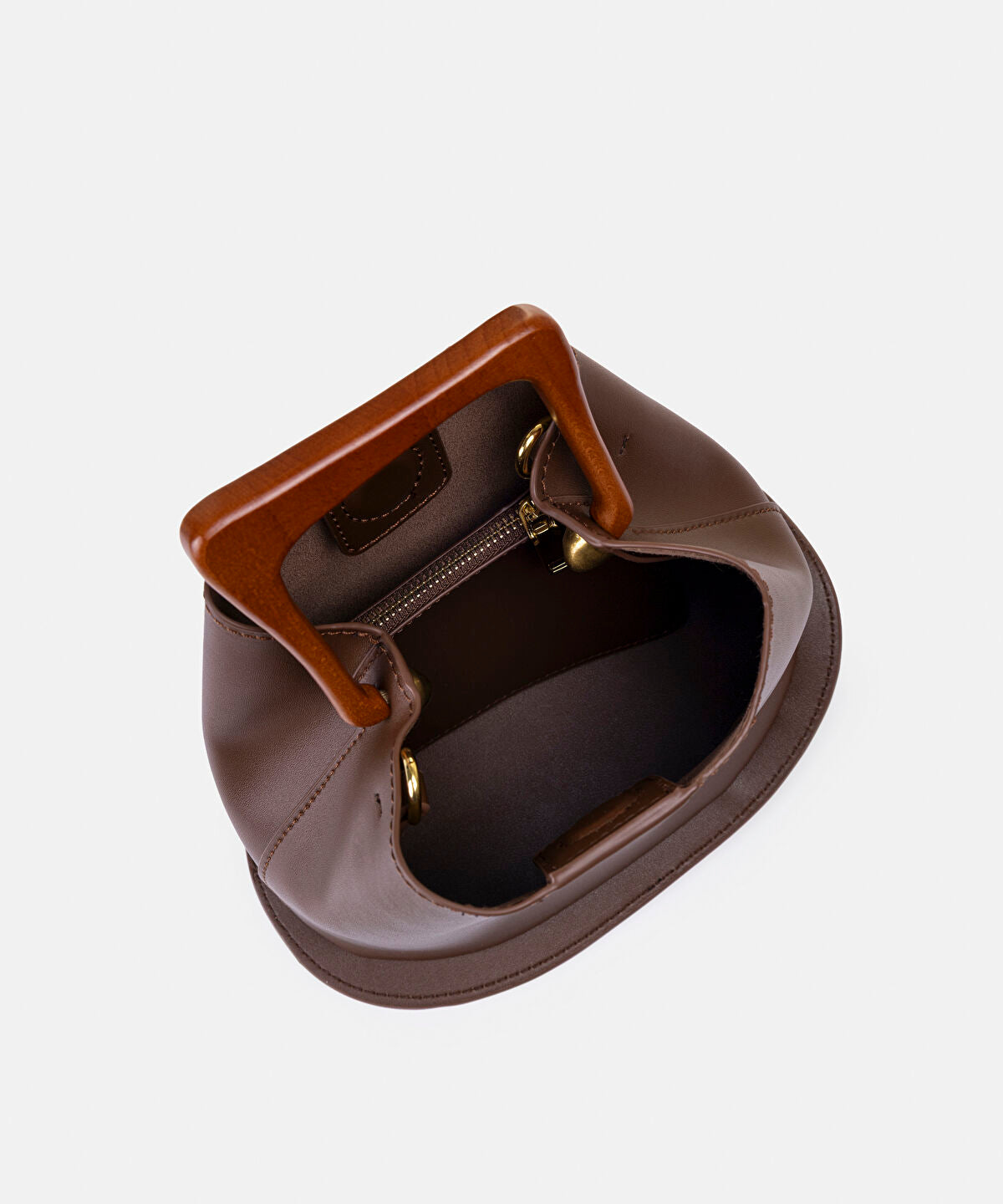 Zoomed Wooden Handle Bag