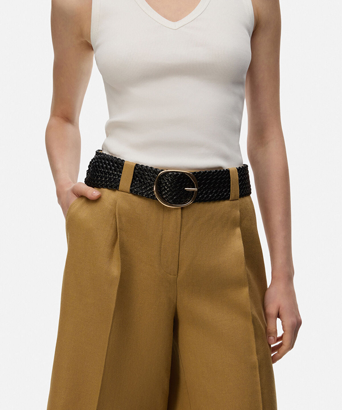 Zoomed Metal Buckle Woven Belt