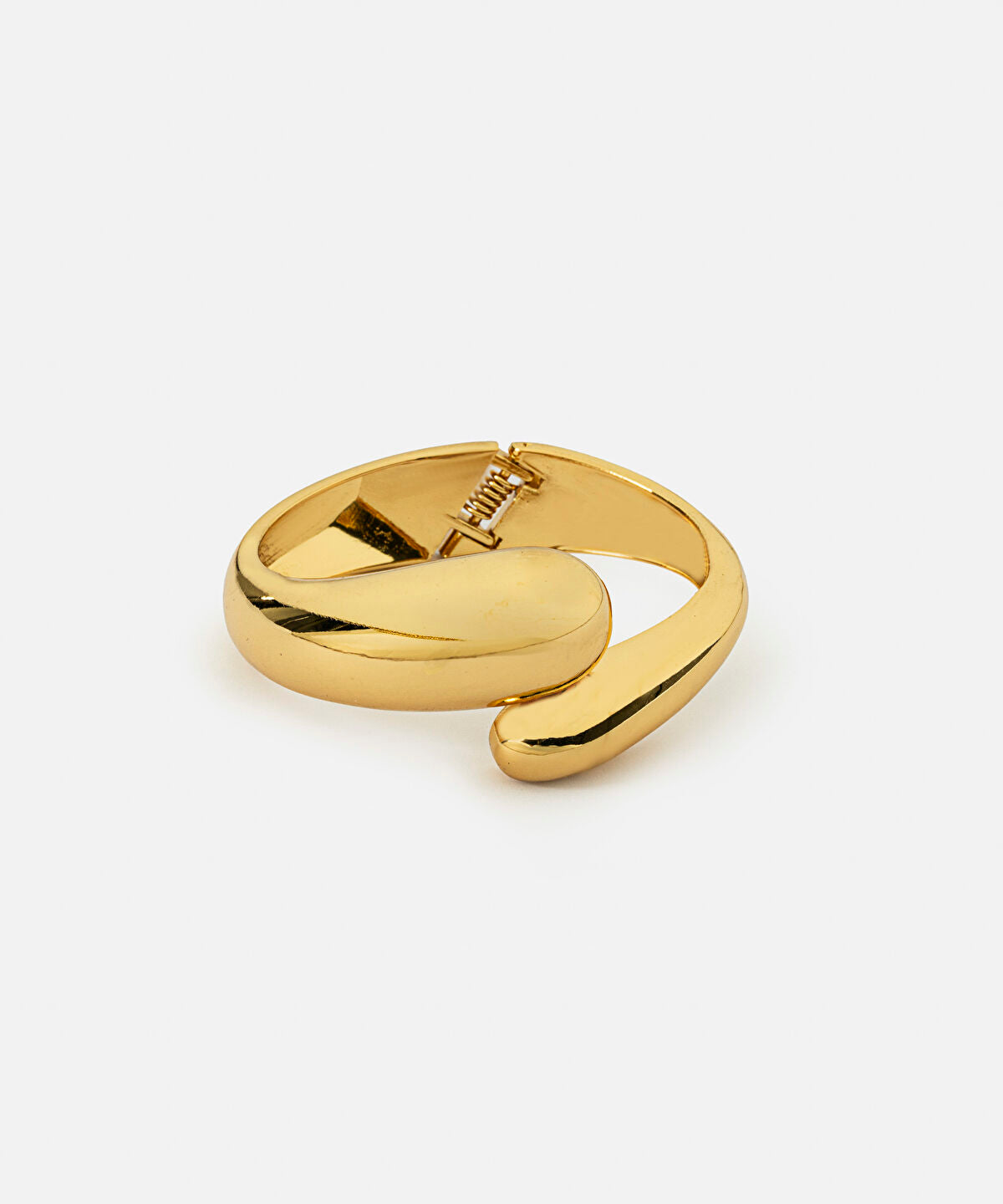 Zoomed Sculpted Metal Bracelet