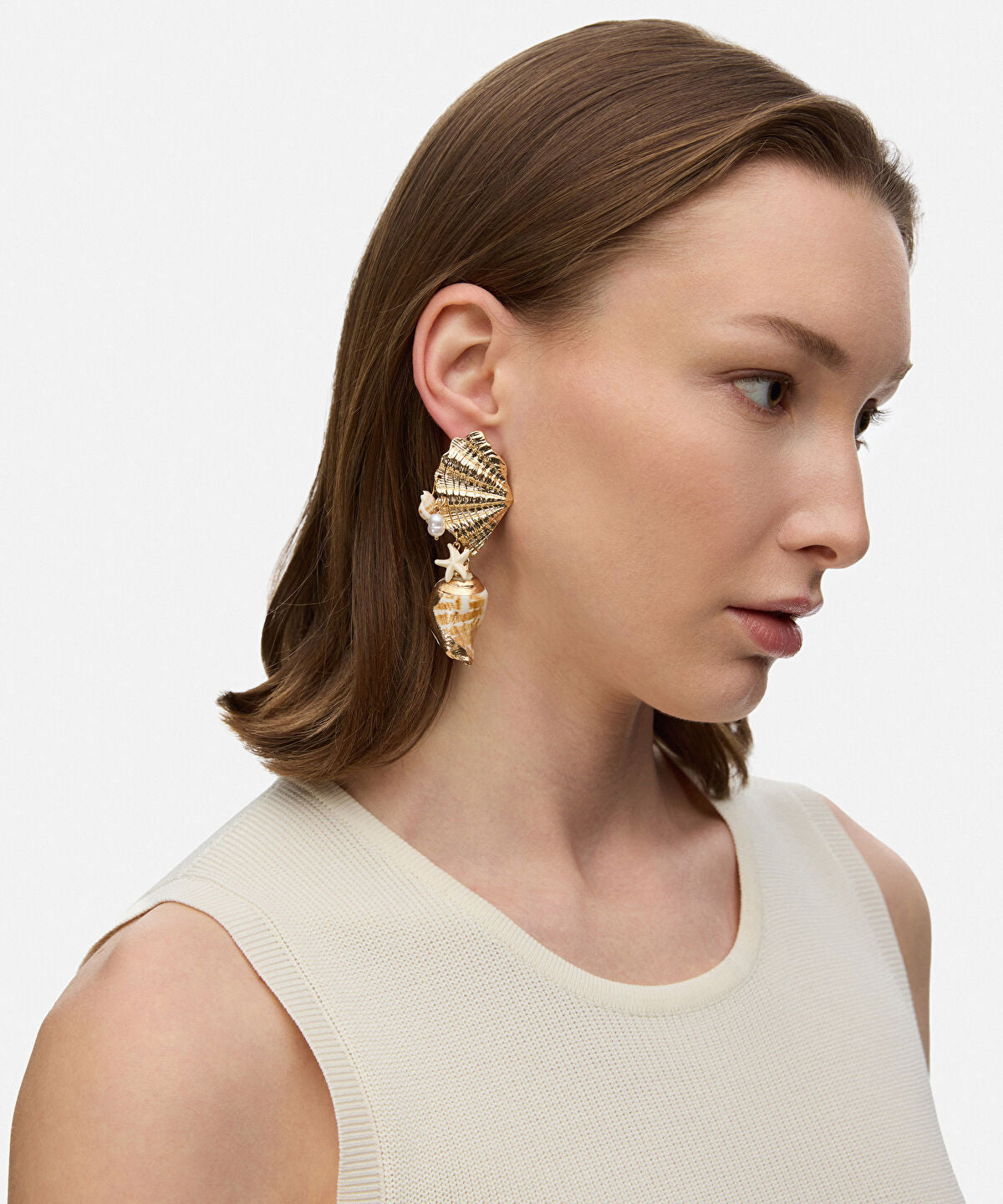 Zoomed Seashell Dangle Earrings