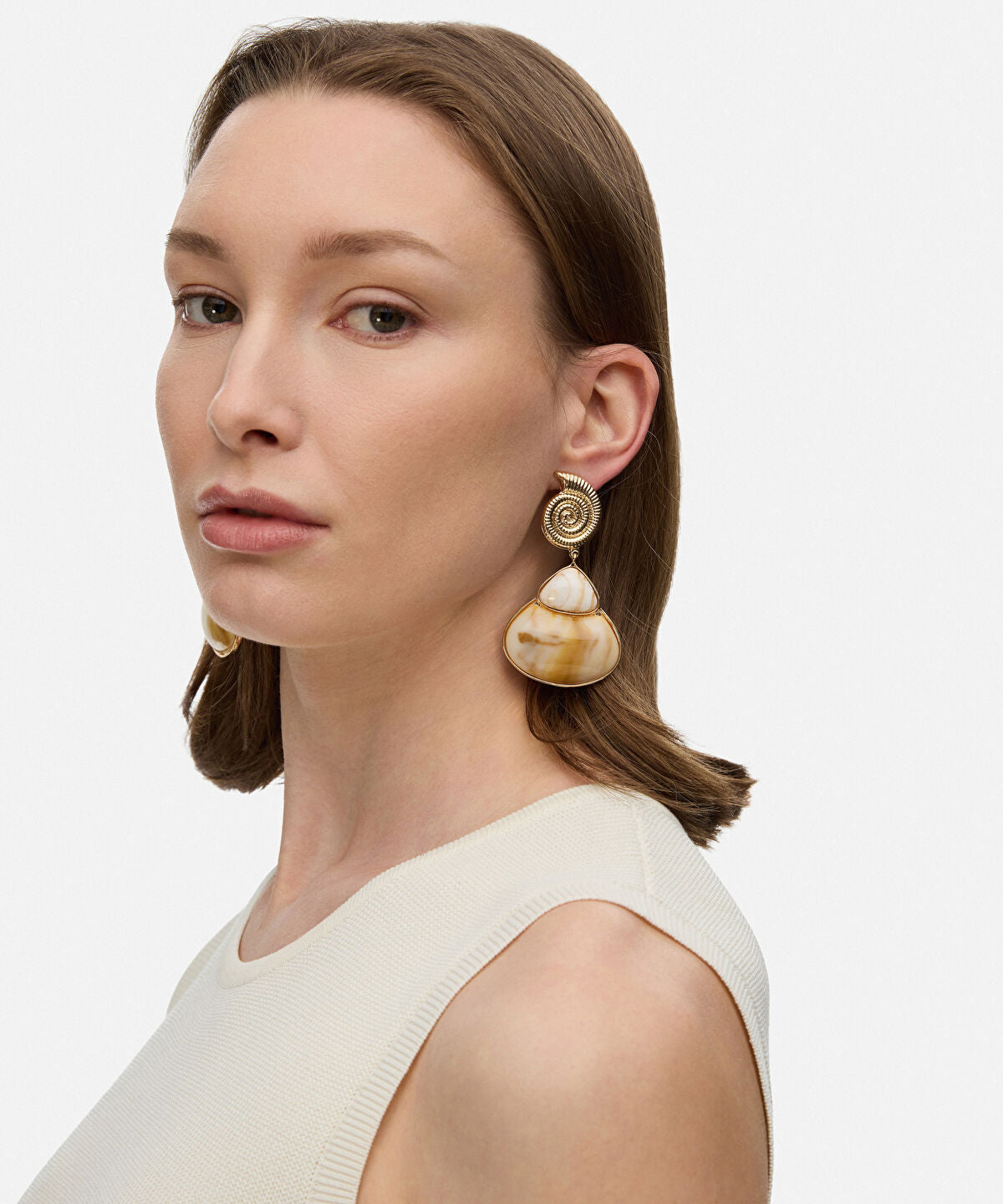 Zoomed Resin Seashell Earrings
