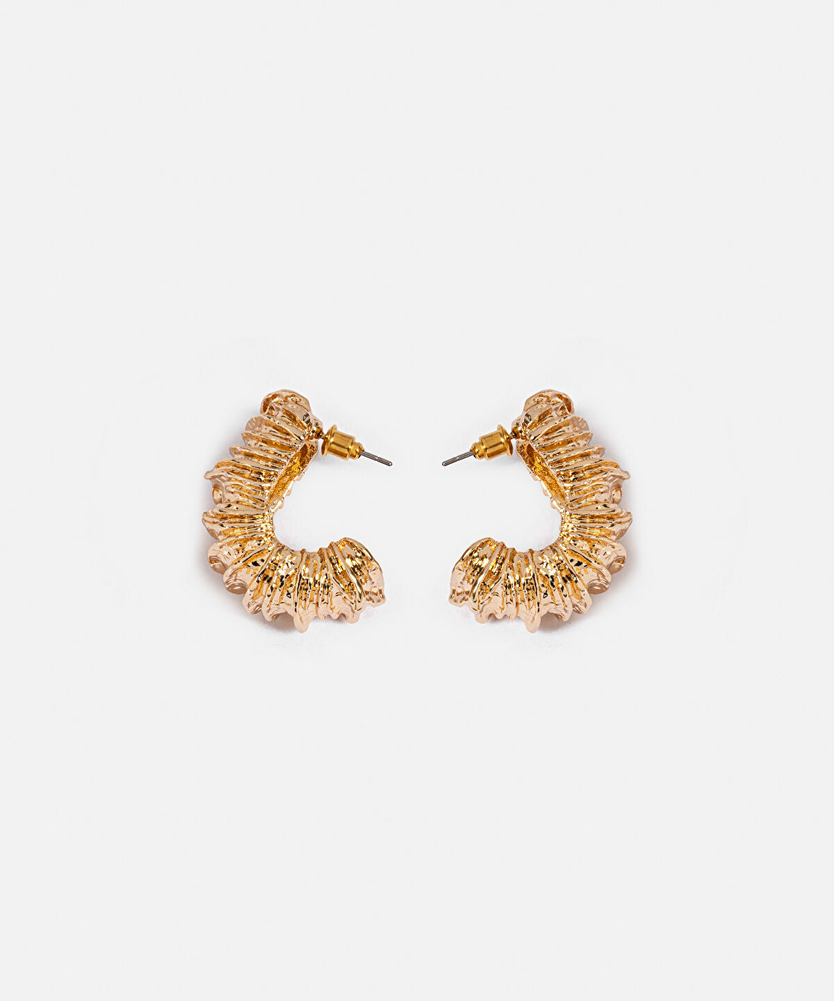 Zoomed Voluminous Textured Hoop Earrings