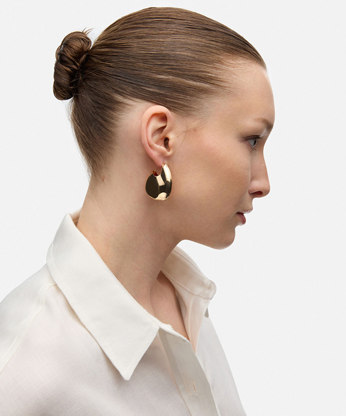 Zoomed Voluminous Metal Earrings