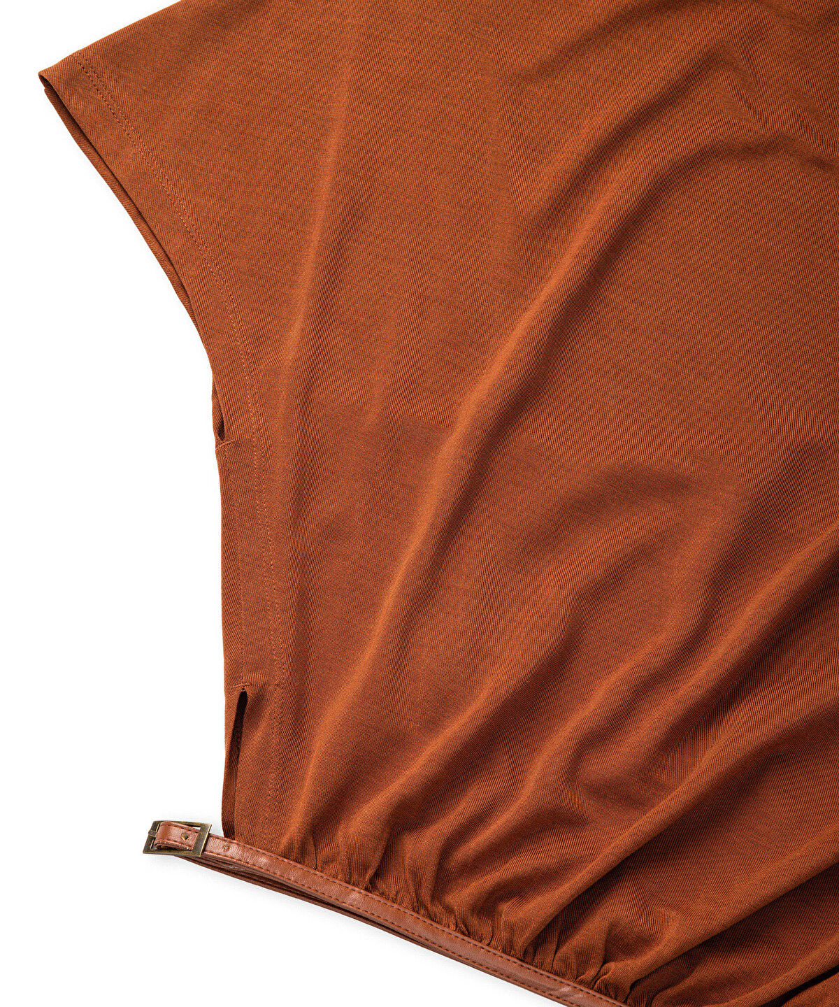 Zoomed Contrast Trim T-Shirt