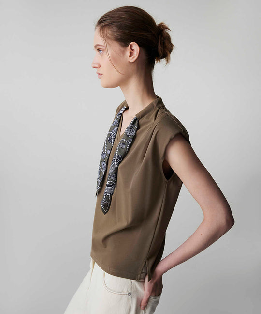 T-Shirt with Printed Scarf