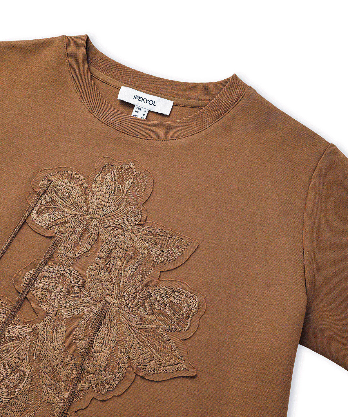 Zoomed Embroidered T-Shirt with Fringes