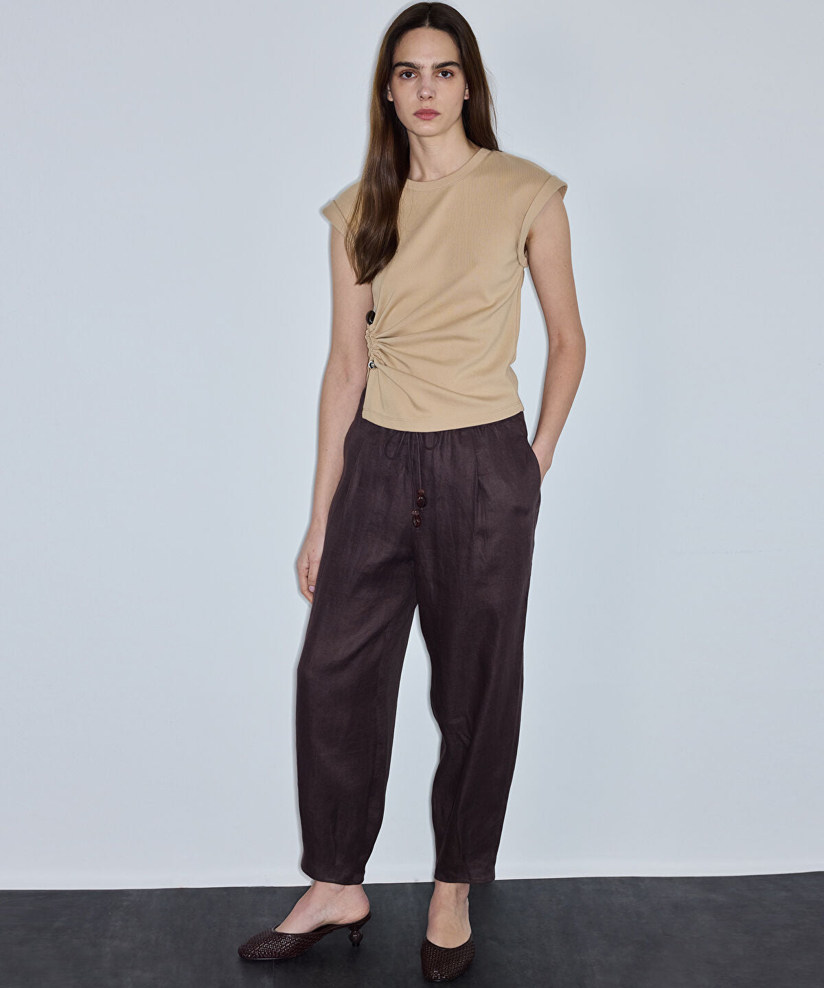 Zoomed Asymmetric Gathered T-Shirt