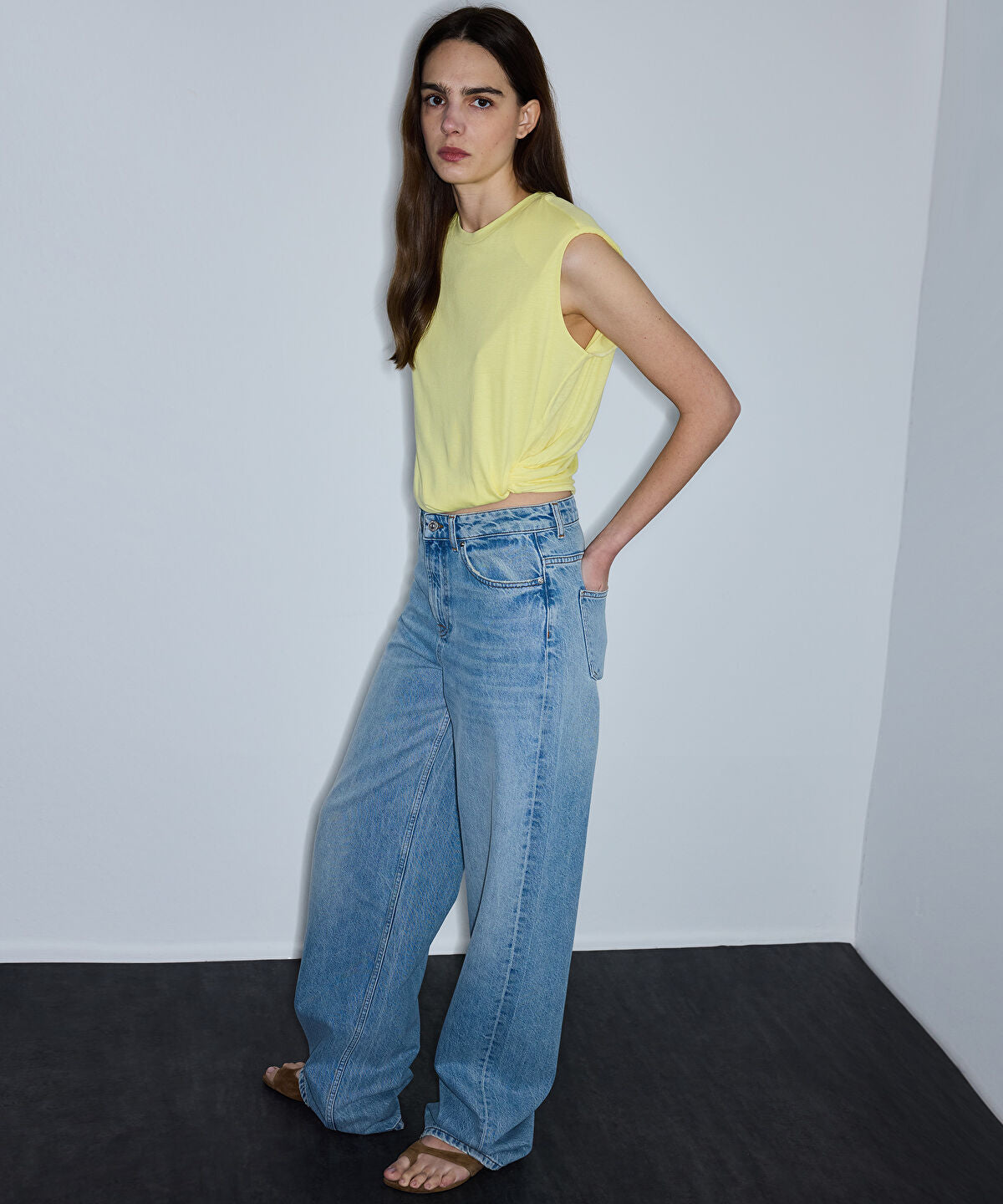 T-Shirt with Shoulder Pads
