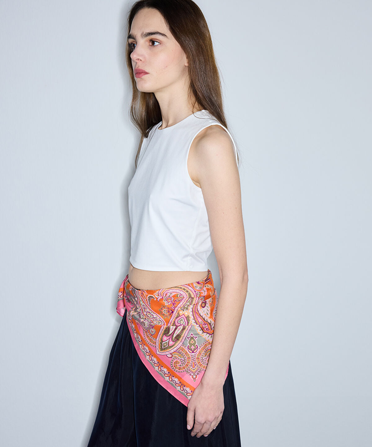 Zoomed Crew Neck Cropped T-Shirt