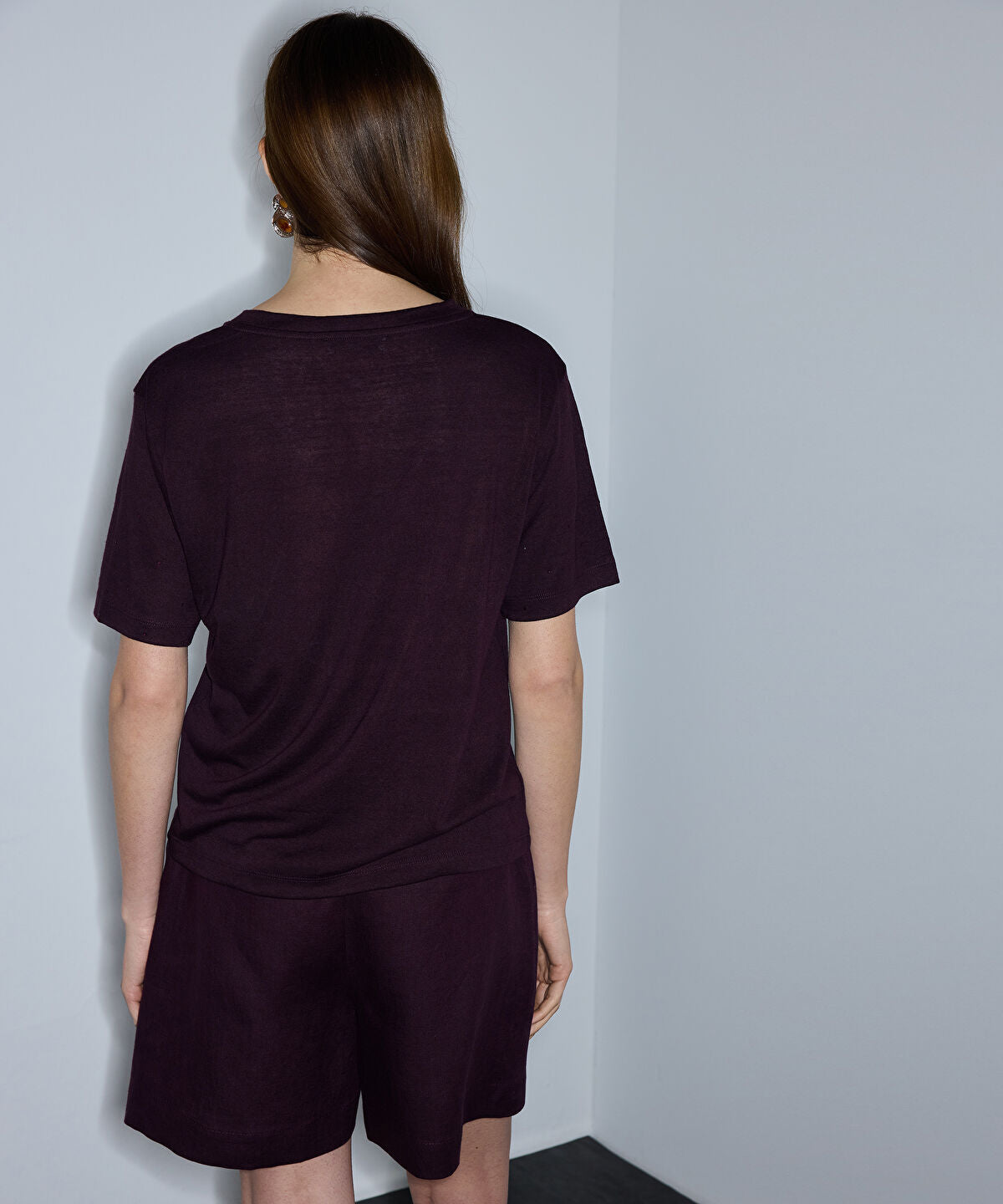 Zoomed Rhinestone V-Neck T-Shirt 