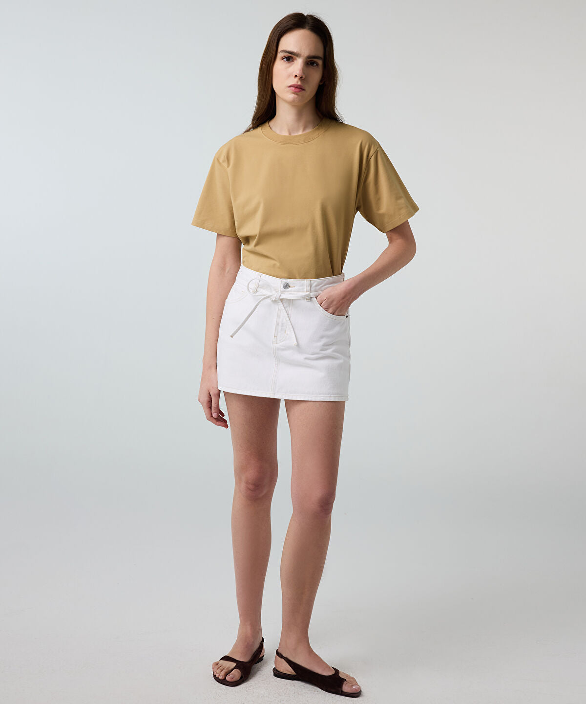 Zoomed Crew Neck Basic T-Shirt