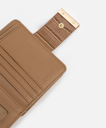 Croc-Effect Wallet