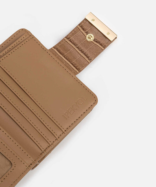 Croc-Effect Wallet