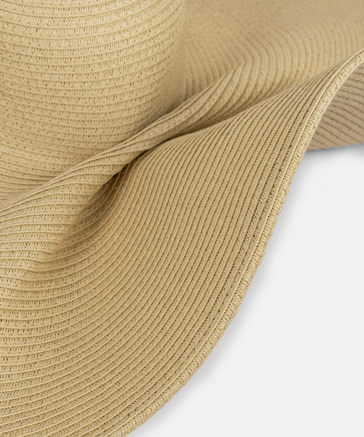 Zoomed Straw Effect Maxi Hat