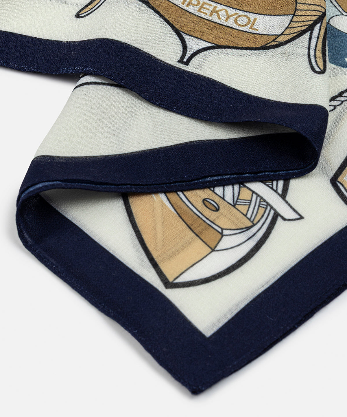 Zoomed Printed Scarf