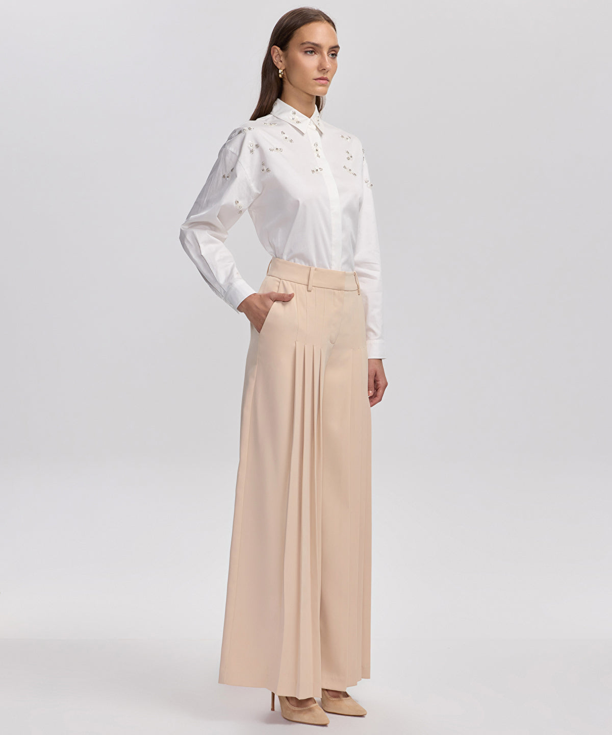 Zoomed Pleated Trousers