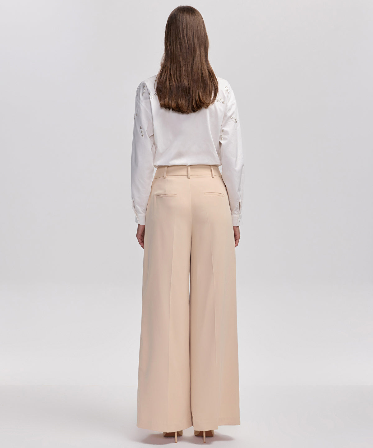 Zoomed Pleated Trousers