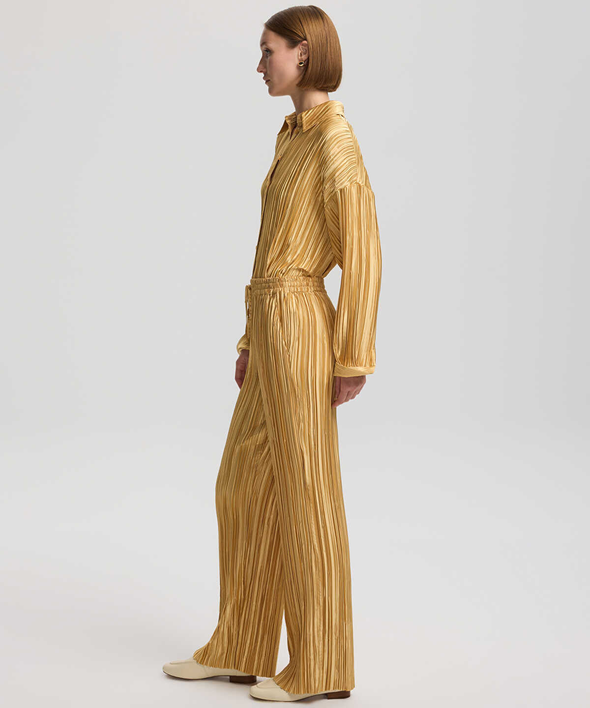 Pleated Wide-Leg Trousers