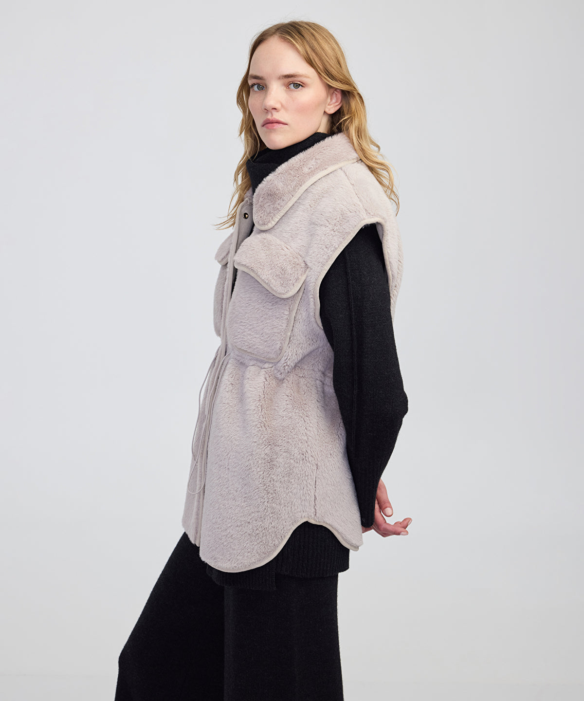Zoomed Faux Fur Vest