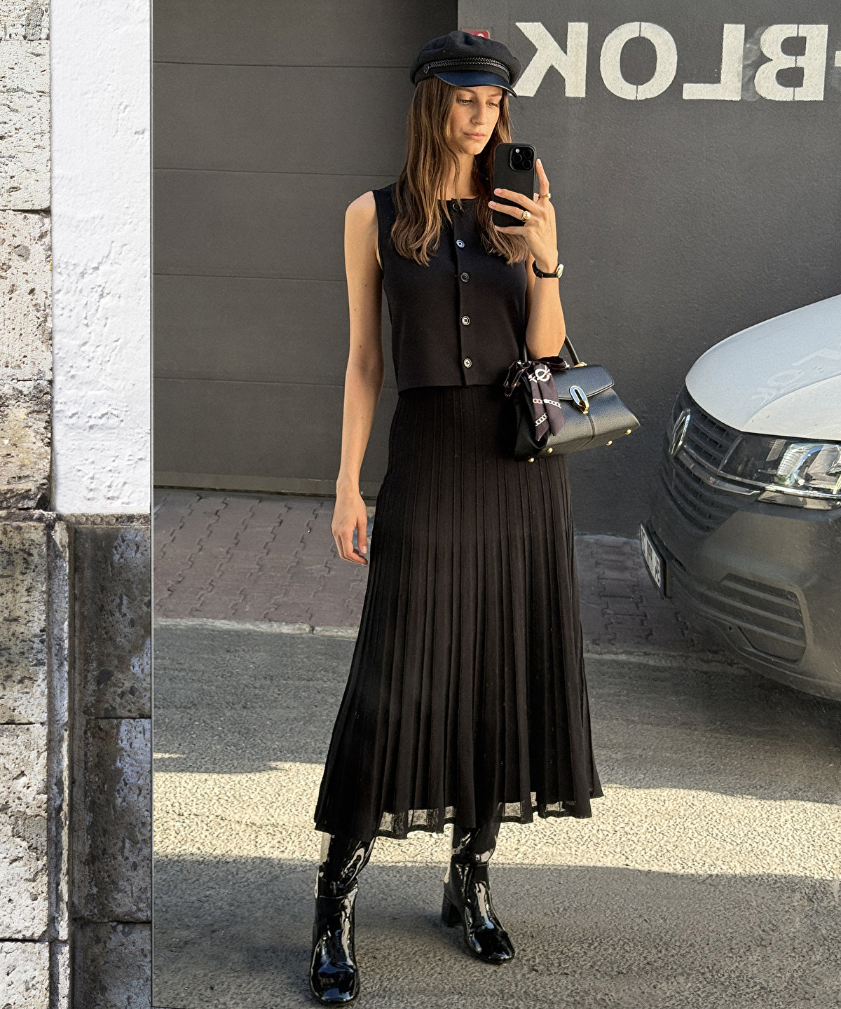 Zoomed DRESS