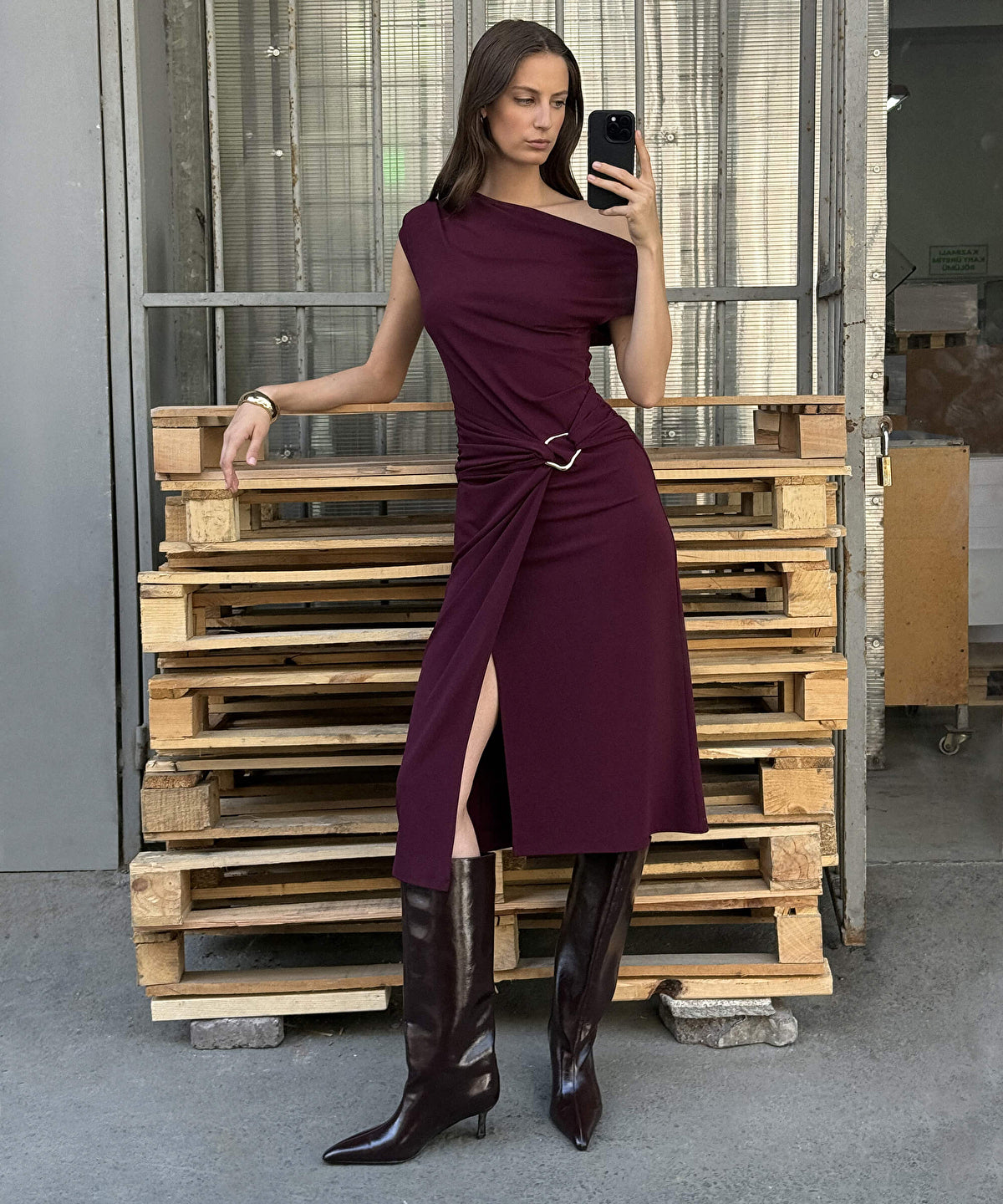 Zoomed Dress with Buckle