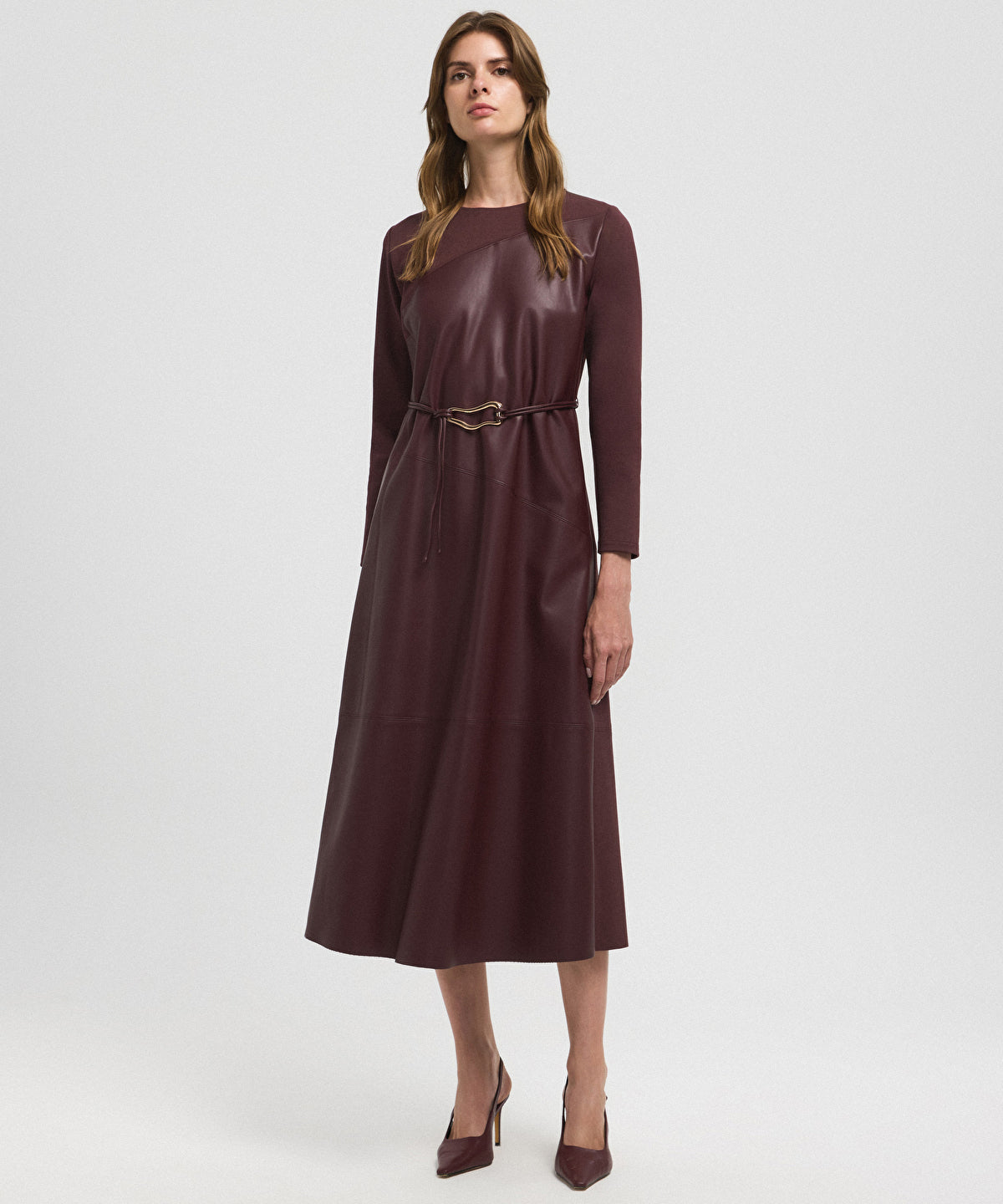 Zoomed Mixed Dress with Belt