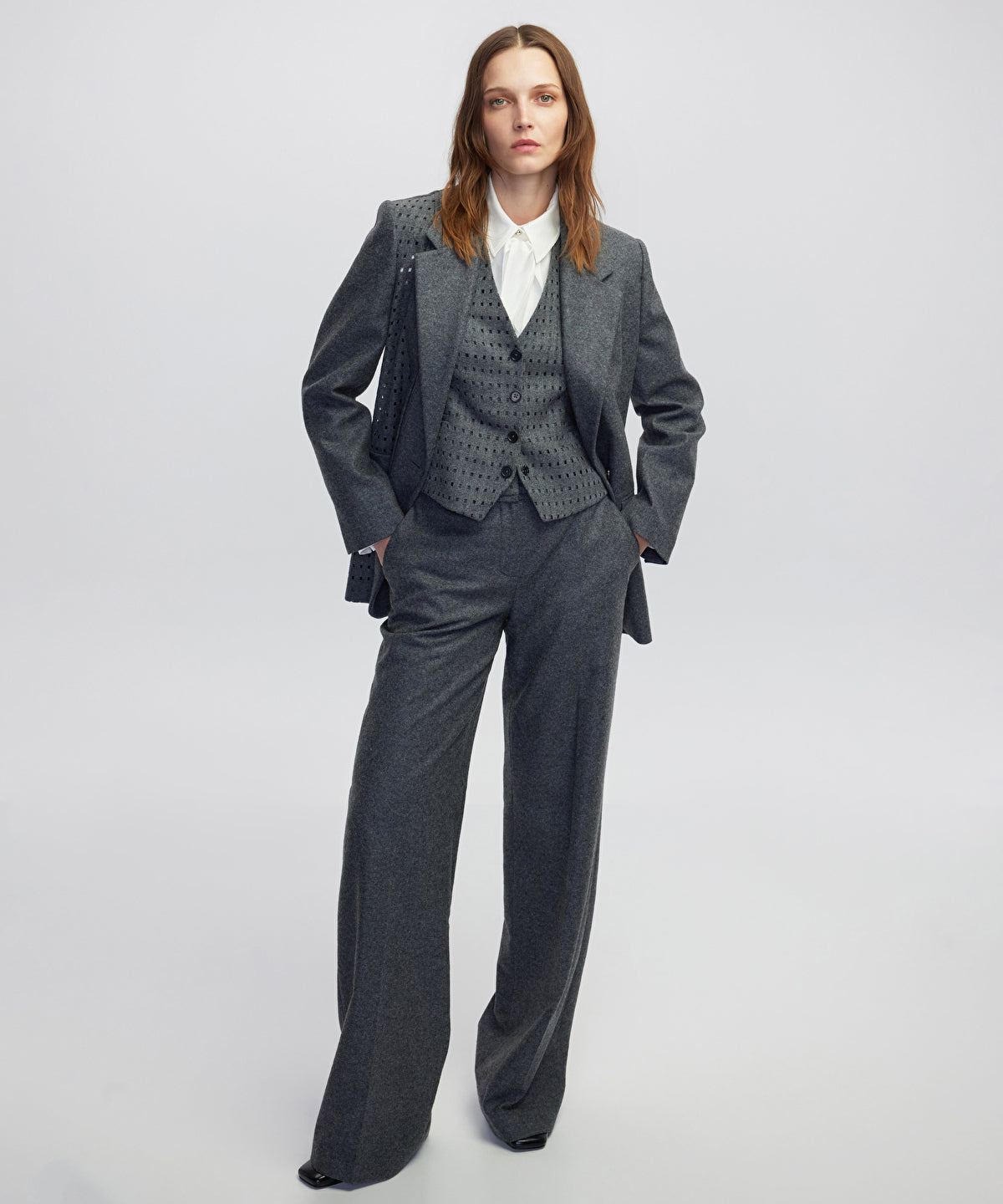 Zoomed Cutout Trousers