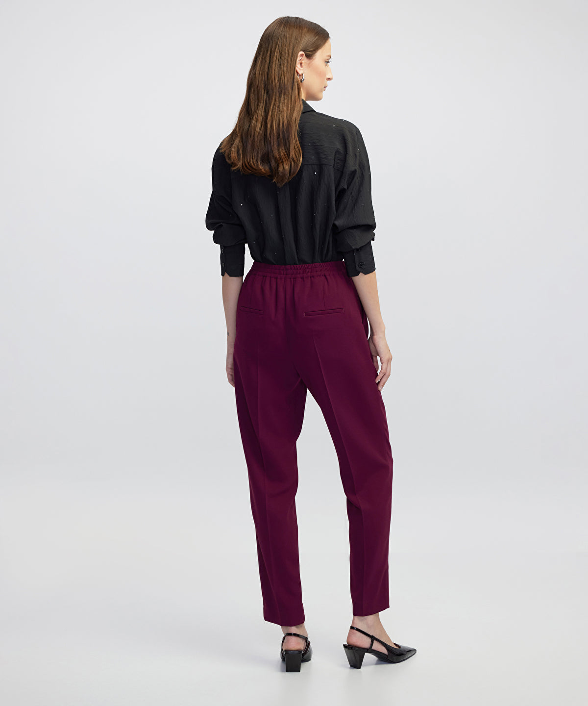Elastic Waist Carrot Trousers