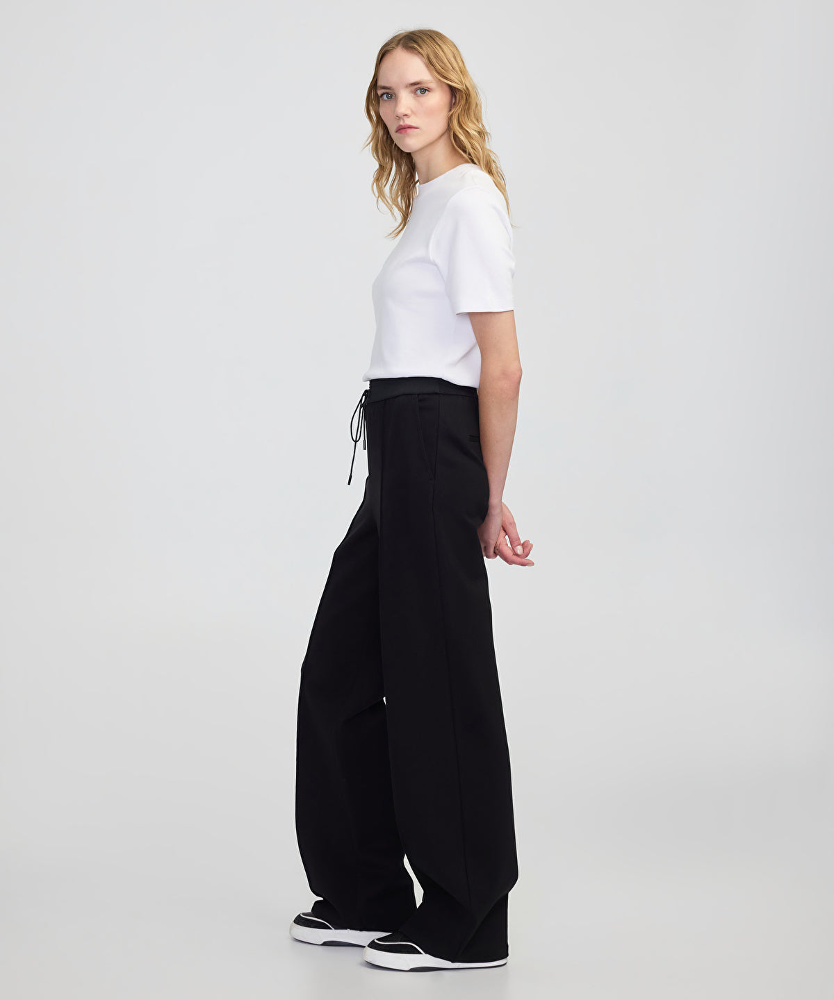 Zoomed Mixed Wide-Leg Trousers