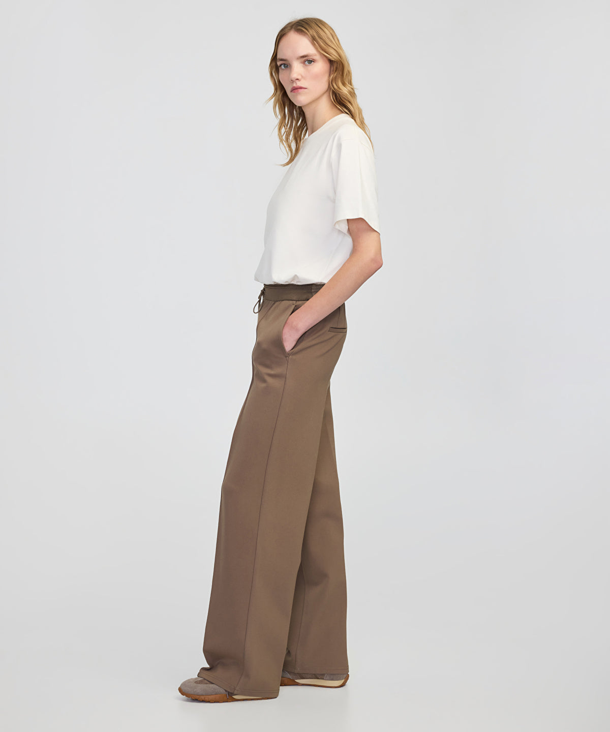 Zoomed Mixed Wide-Leg Trousers