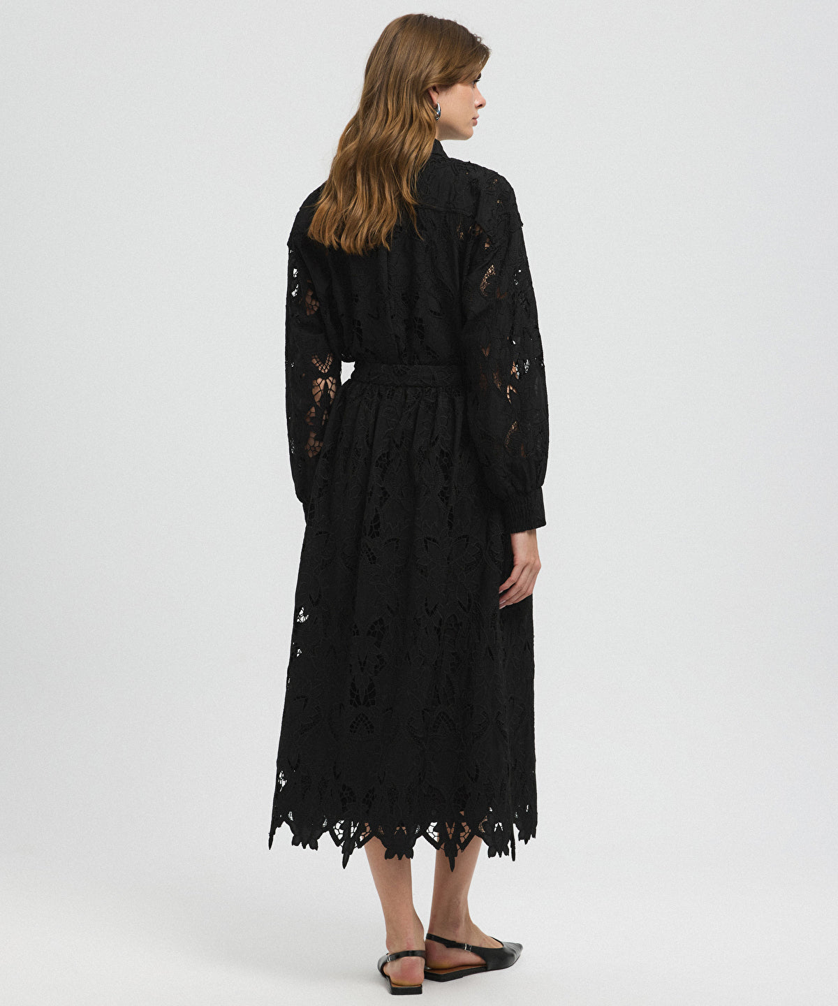 Zoomed Lace Skirt