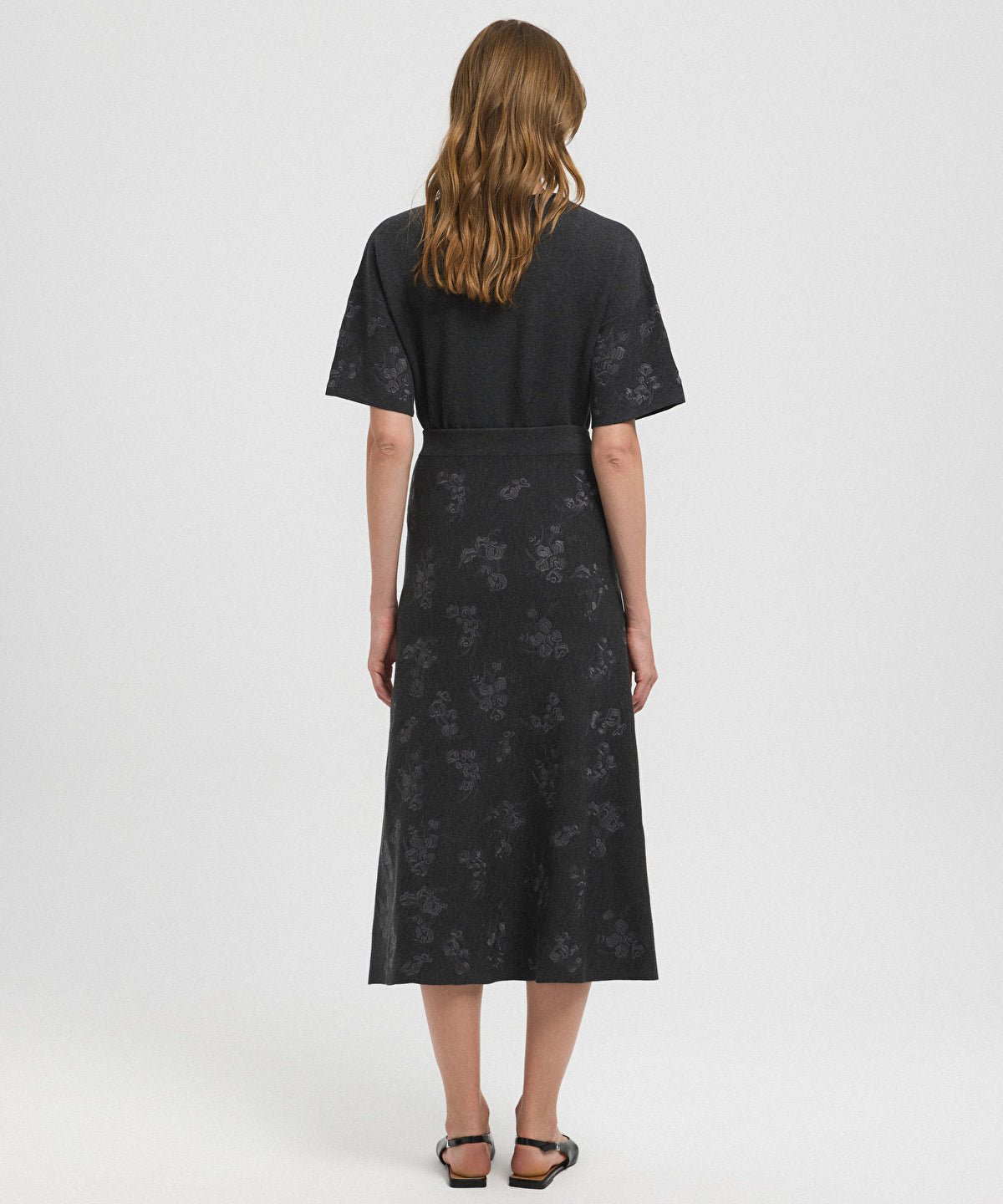 Zoomed Sequin Knit Skirt 