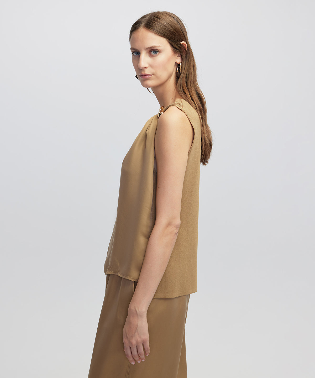 Zoomed BLOUSE