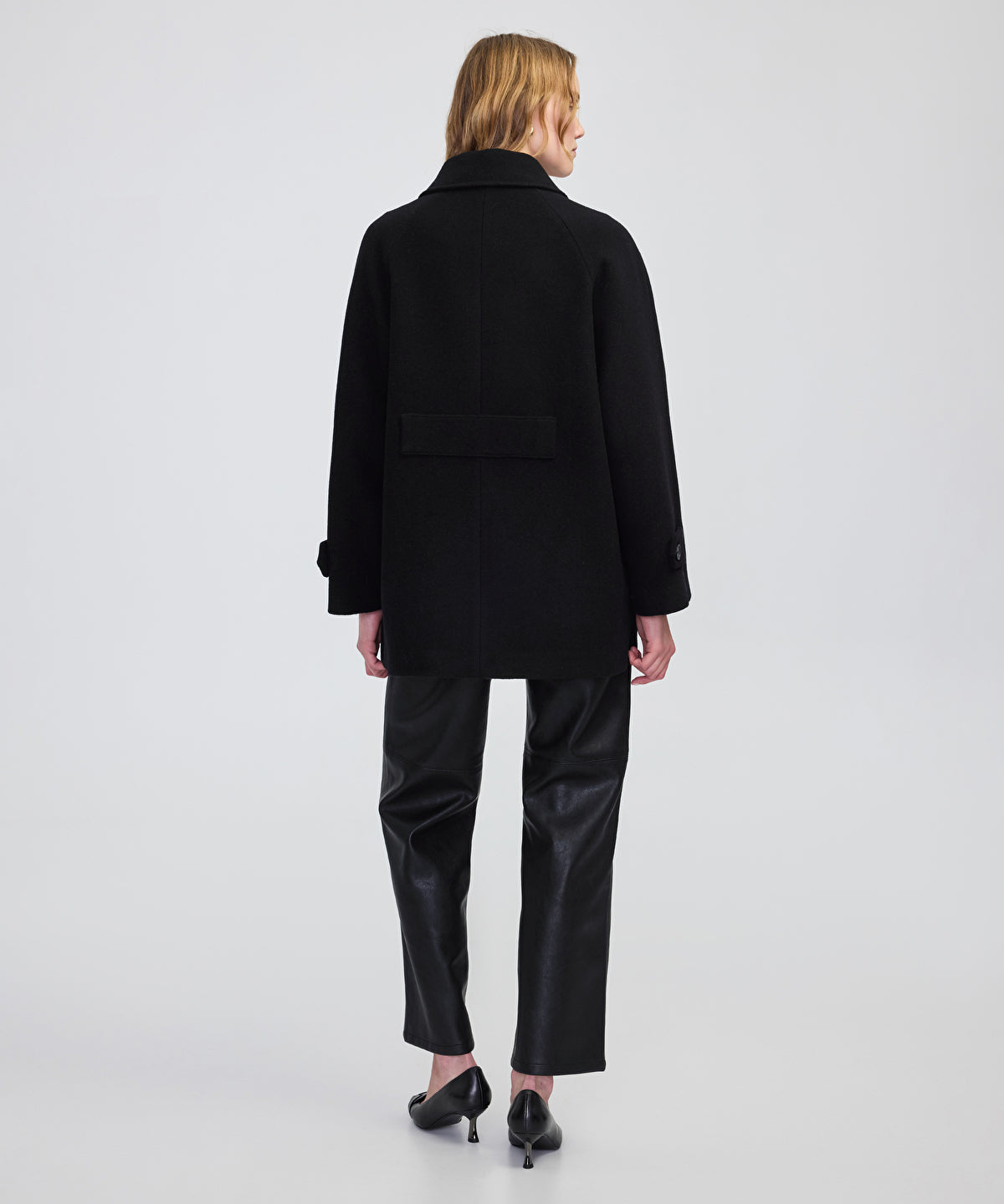 Zoomed Wide Pocket Coat