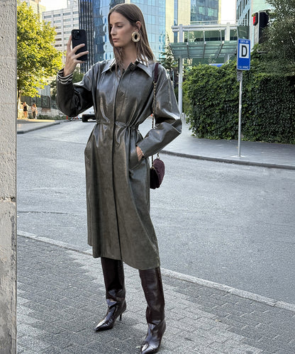 TRENCH COAT