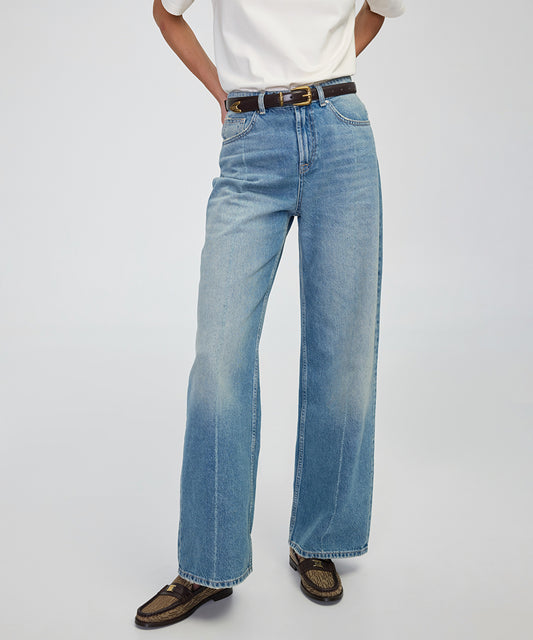 Wide-Leg Jeans
