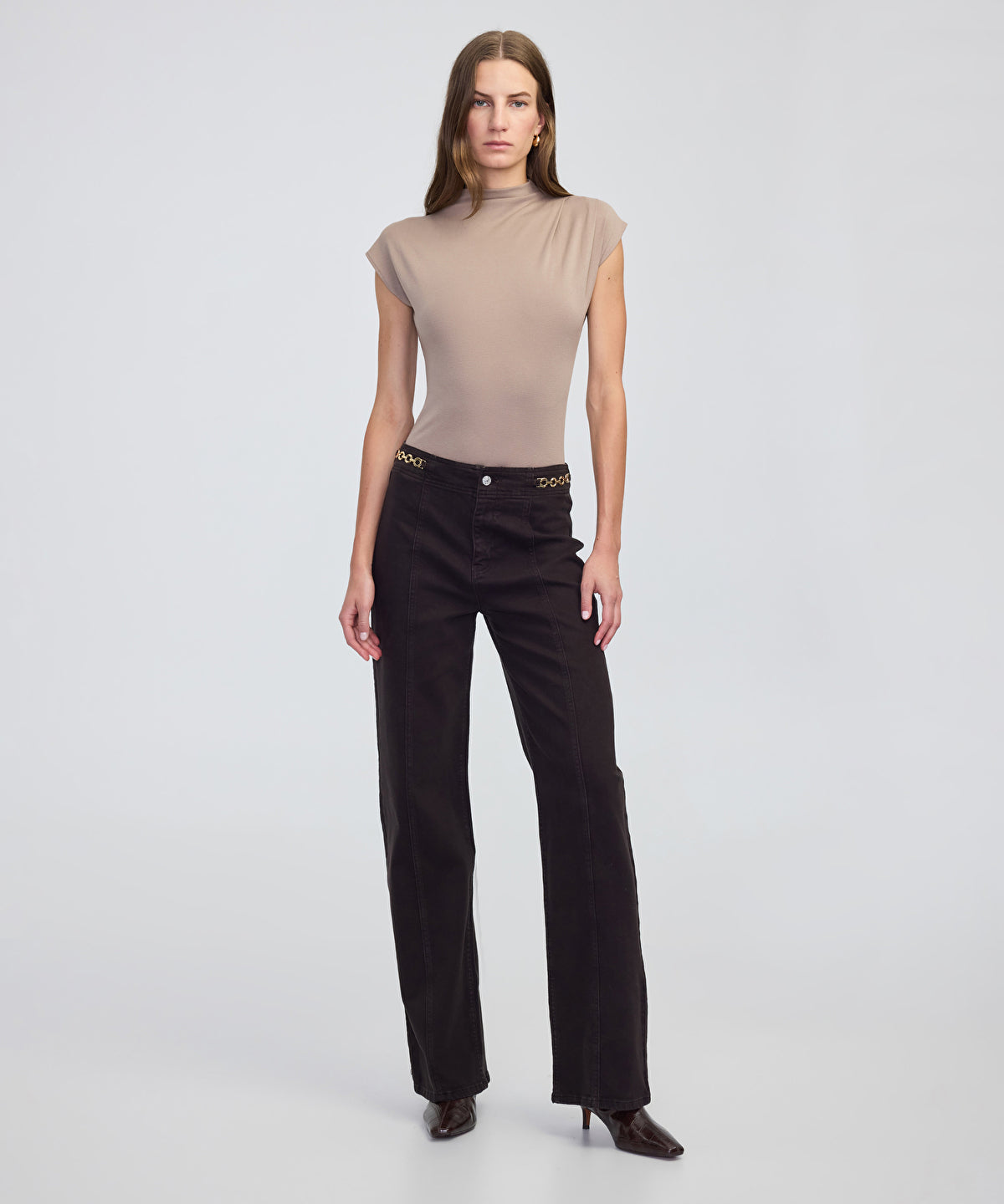 Zoomed Embellished Jeans