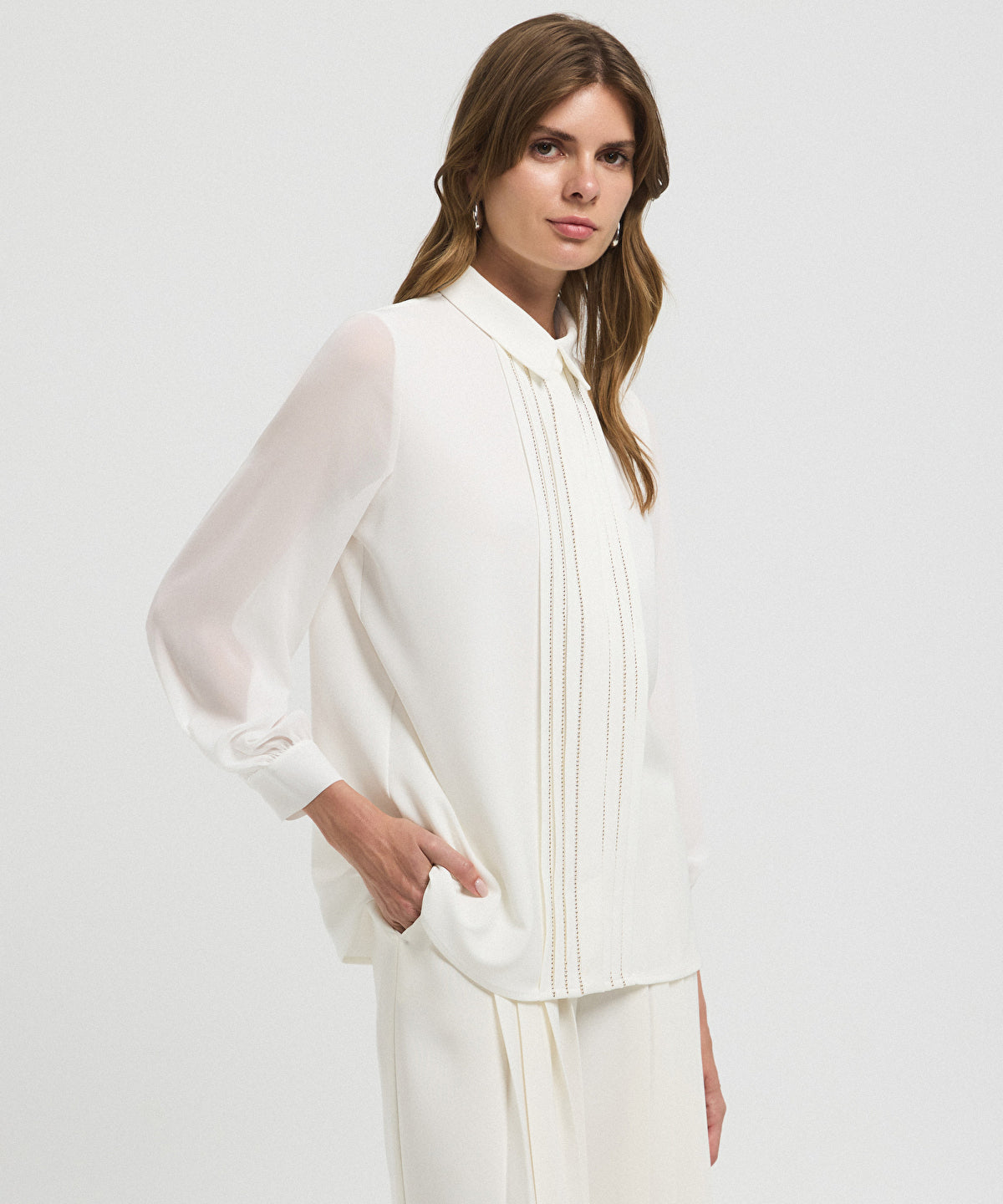 Zoomed Shirt with Embellished Placket 