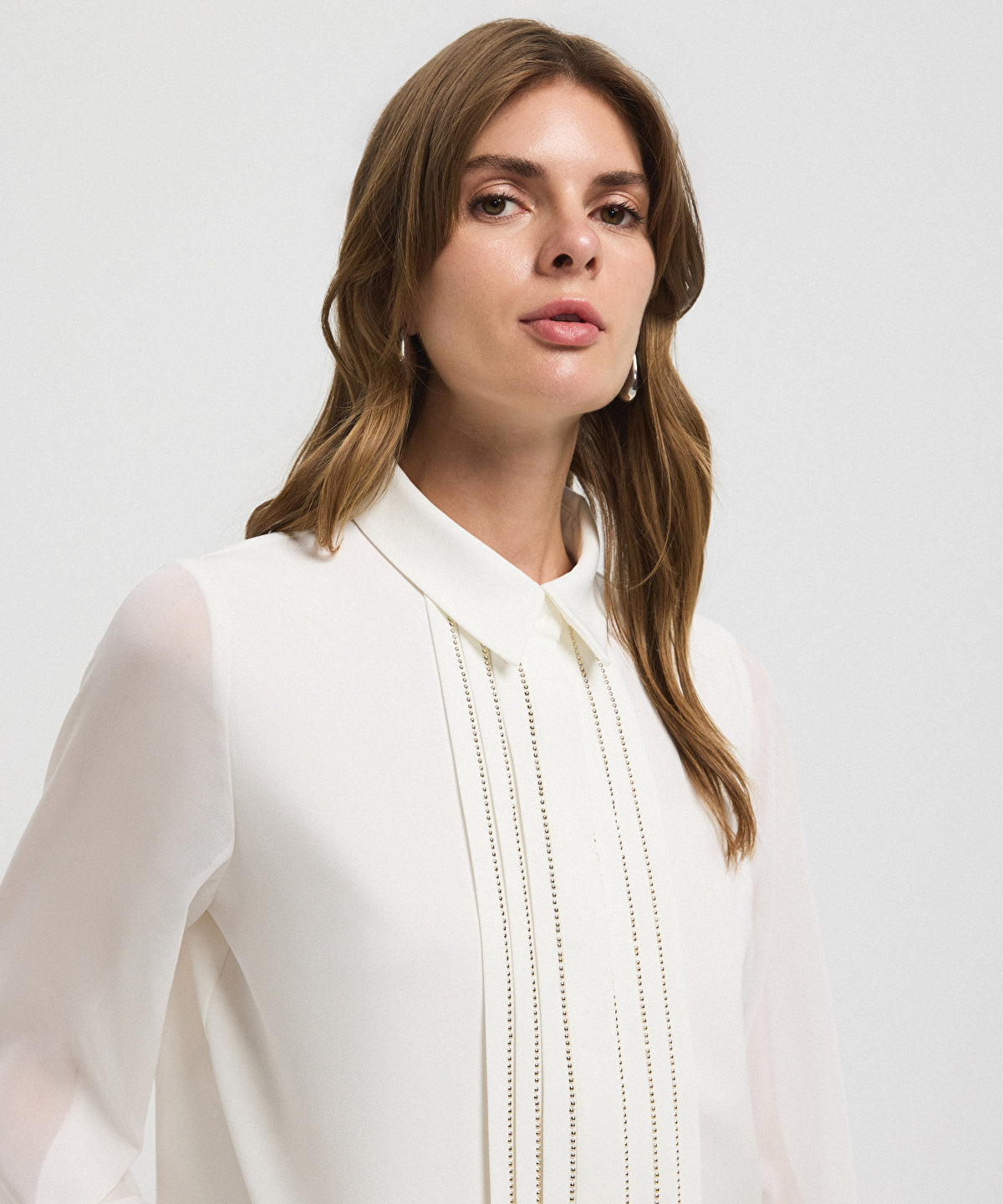 Zoomed Shirt with Embellished Placket 