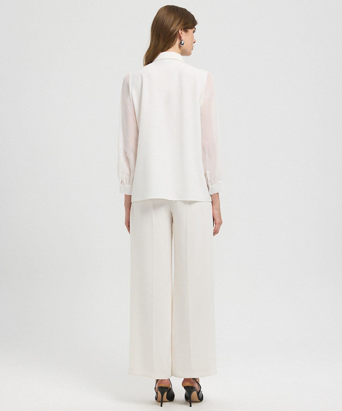 Zoomed Shirt with Embellished Placket 