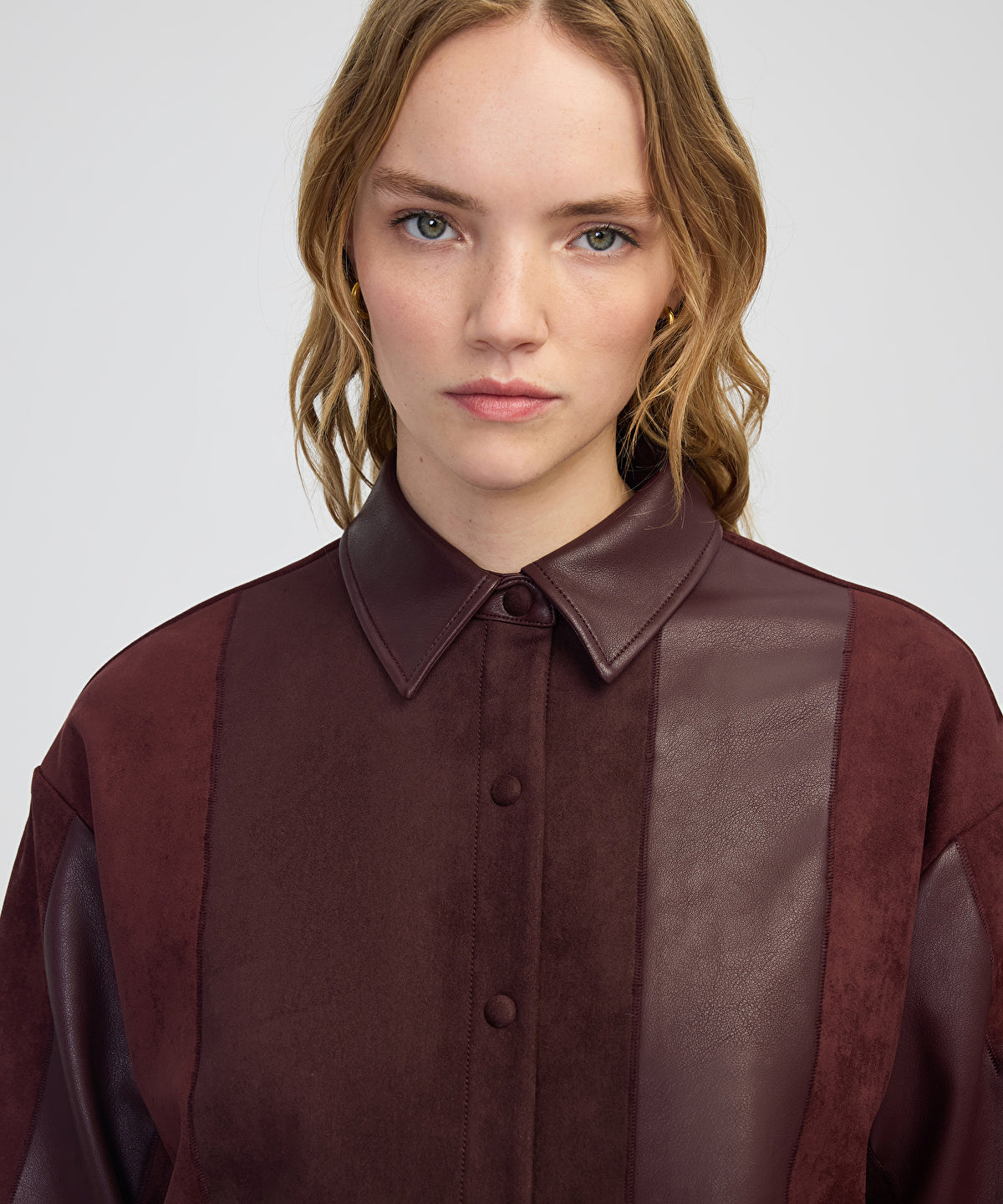 Zoomed Color-Block Mixed Shirt