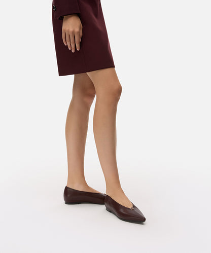Pointed-Toe Leather-Effect Flats