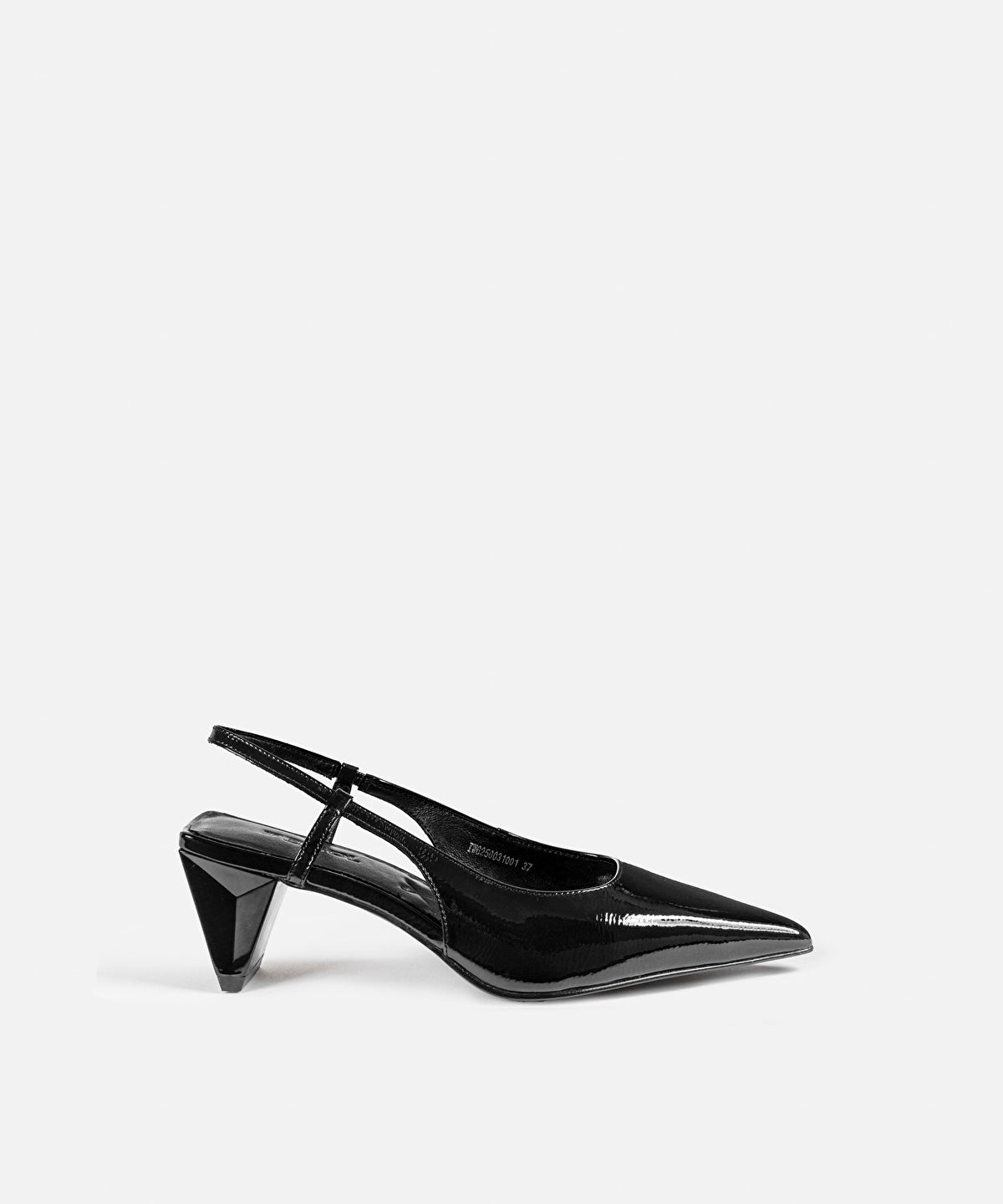 Leather Shoes with Geometric Heels