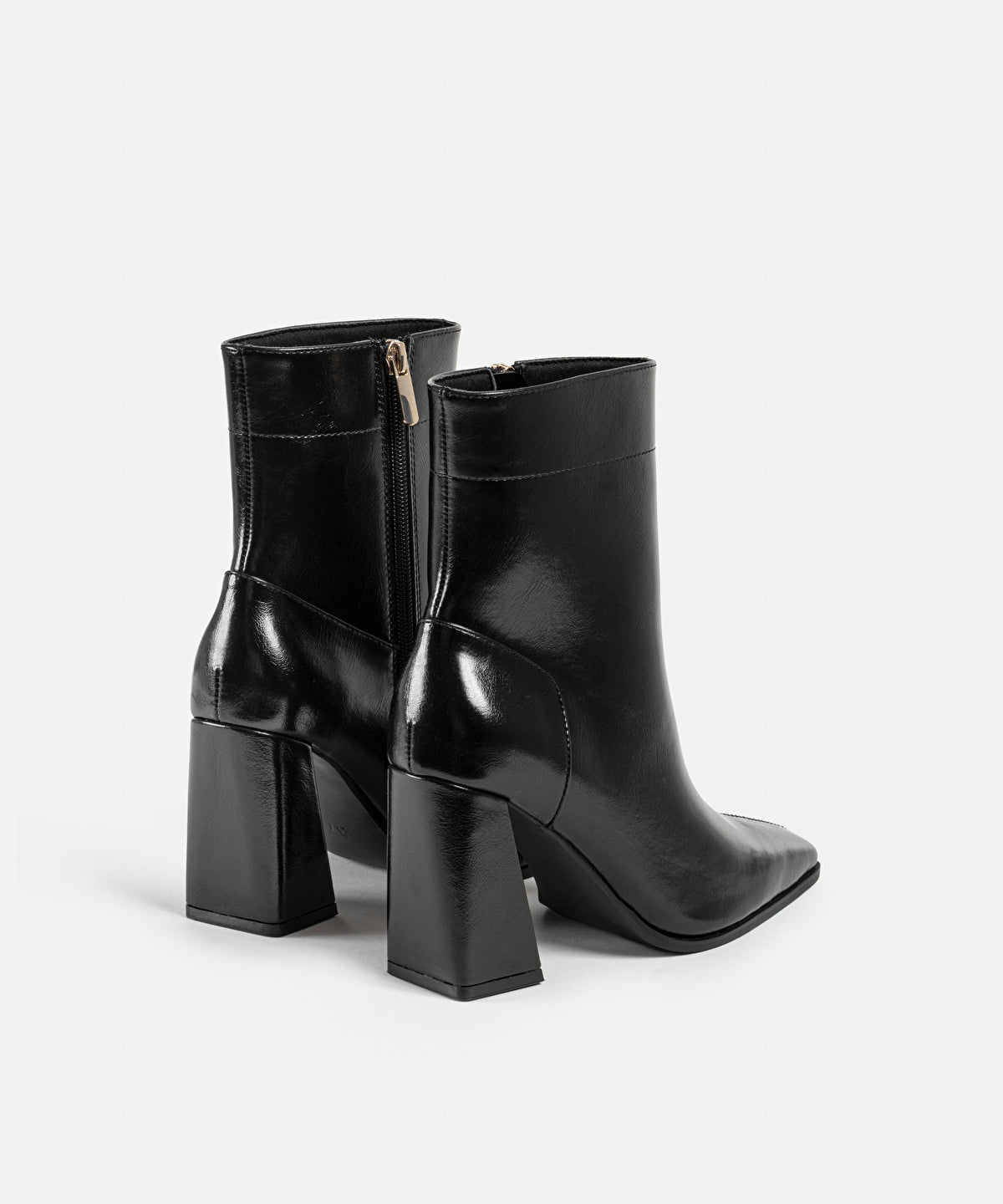 Zoomed Block-Heel Ankle Boots