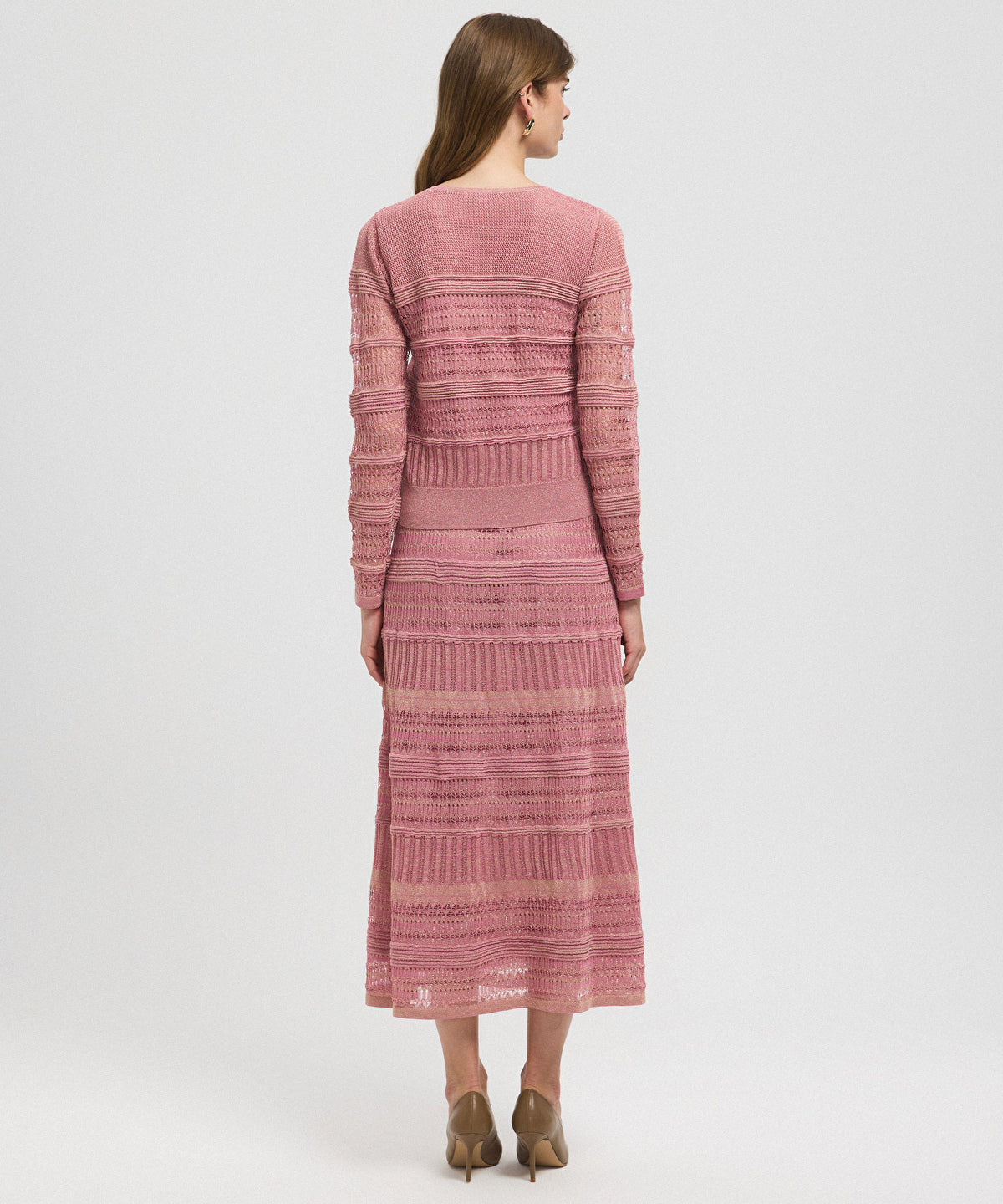 Zoomed Contrast Textured Knit Sweater