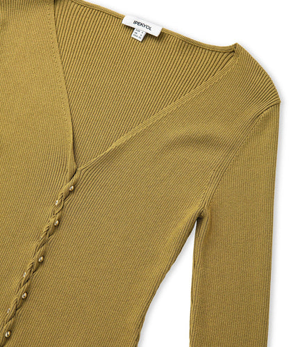 KNITWEAR