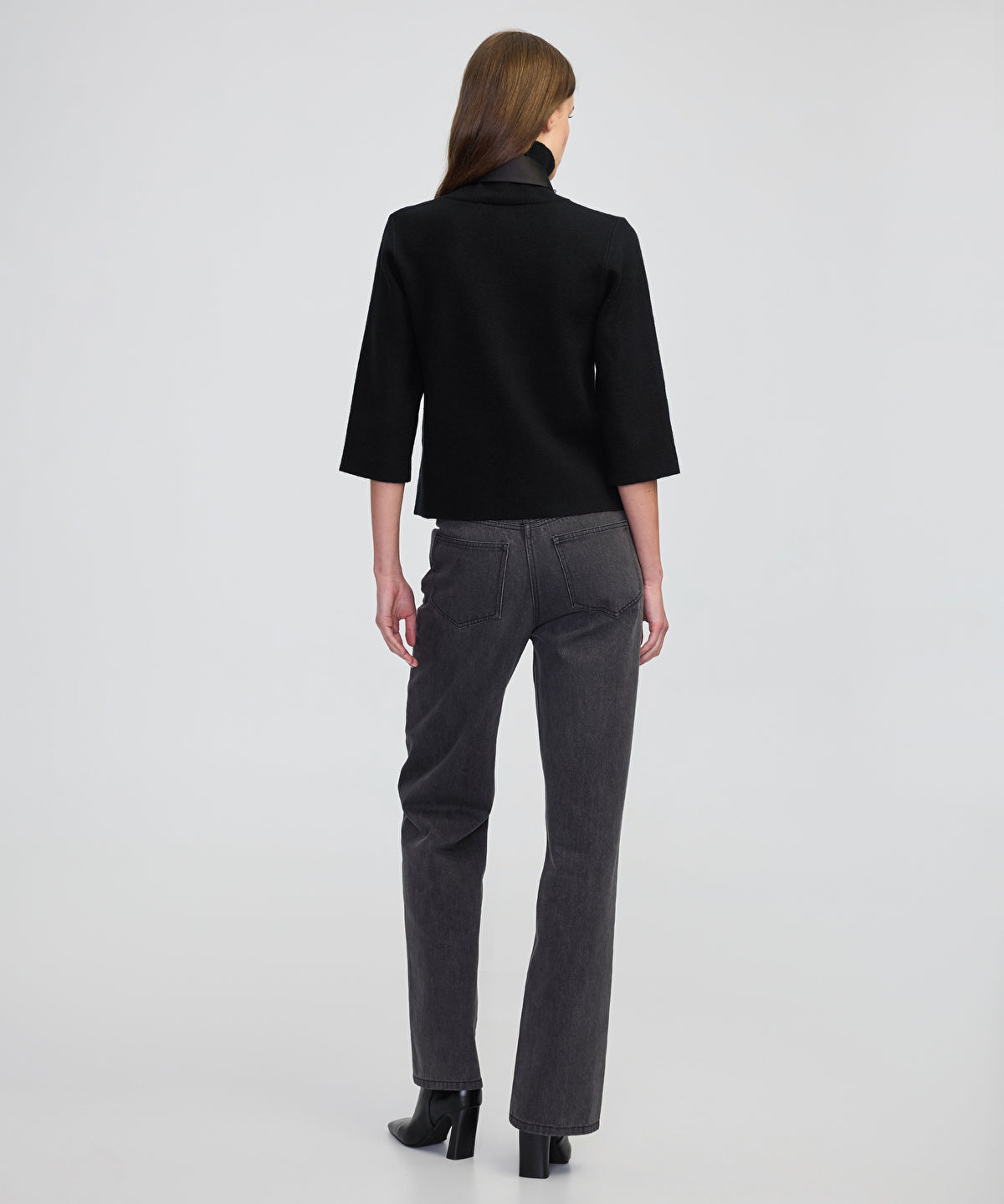 Zoomed Removable Collar Knit Top