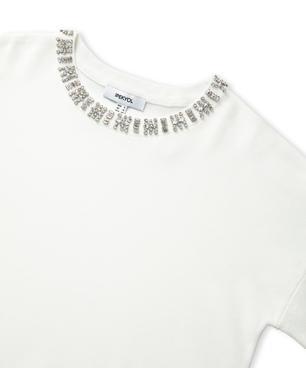 Zoomed KNITWEAR