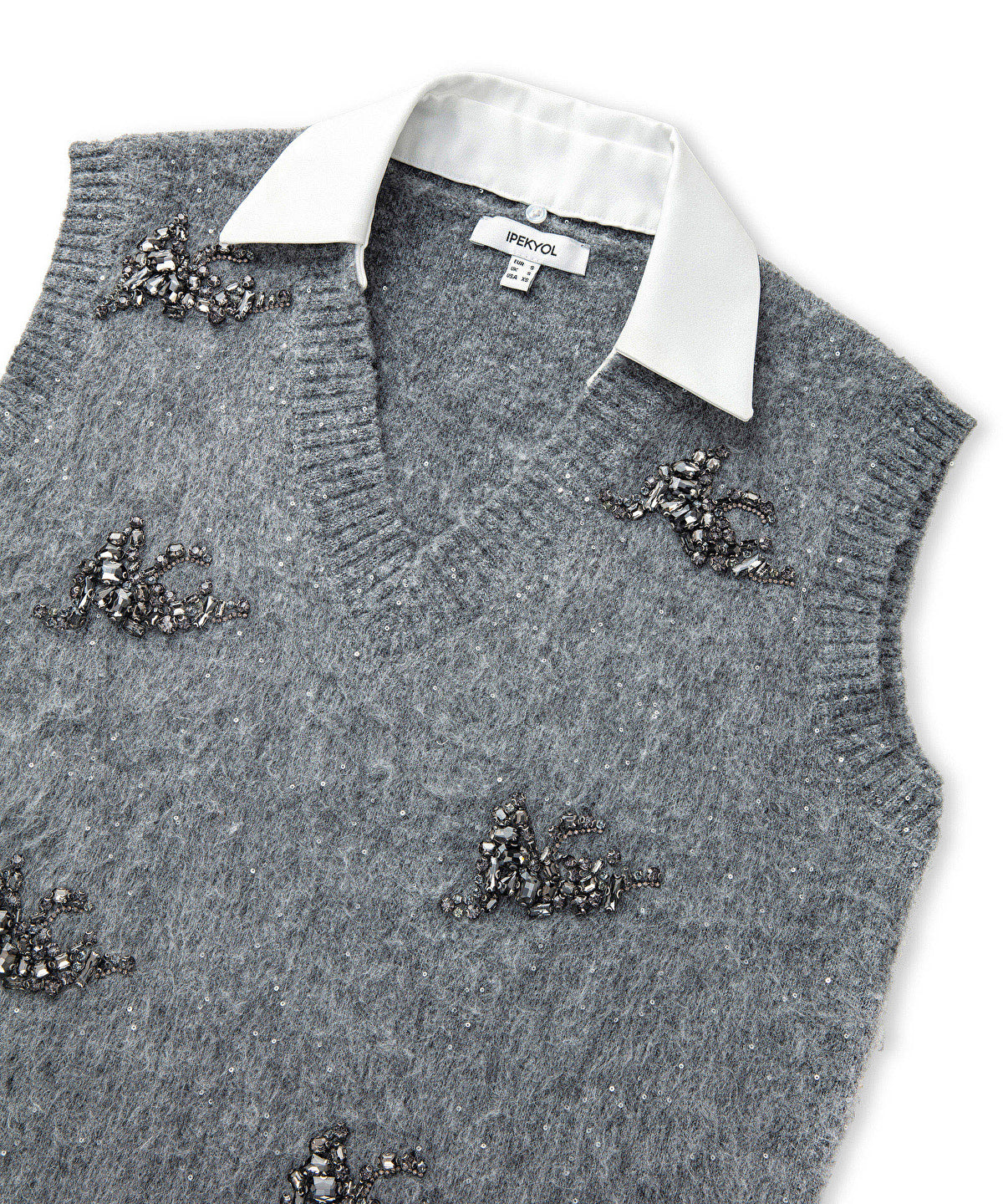 Zoomed KNITWEAR