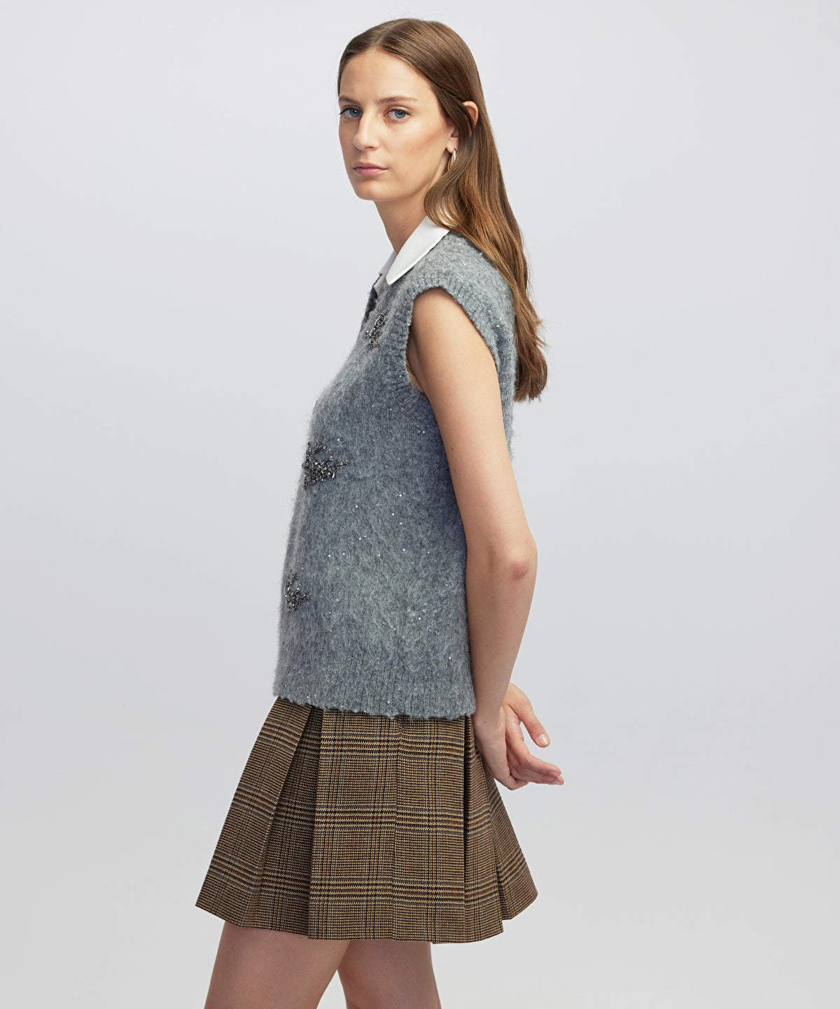 Zoomed KNITWEAR